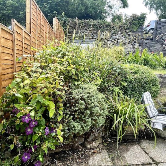 Holiday home Country With Hot-tub And Cosy Log Burner